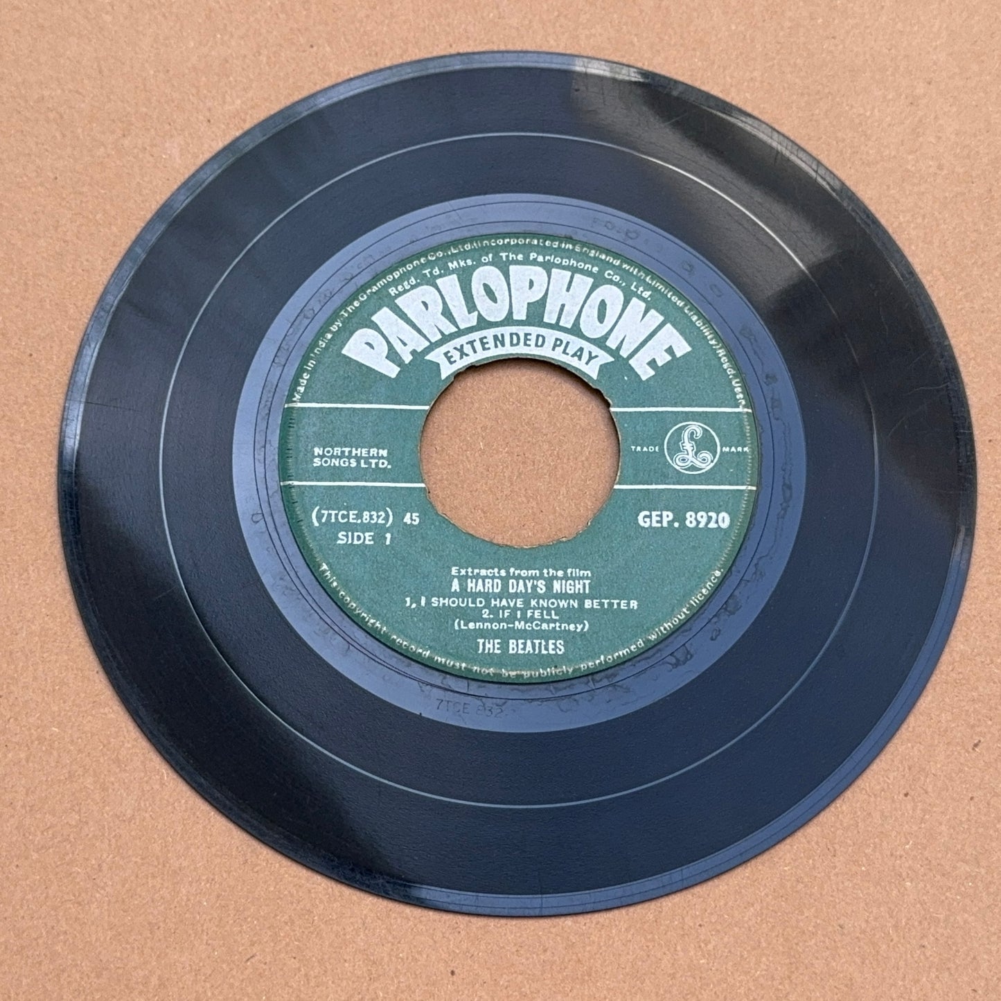 The Beatles - Extracts From The Film A Hard Day's Night, Parlophone GEP 8920, UK