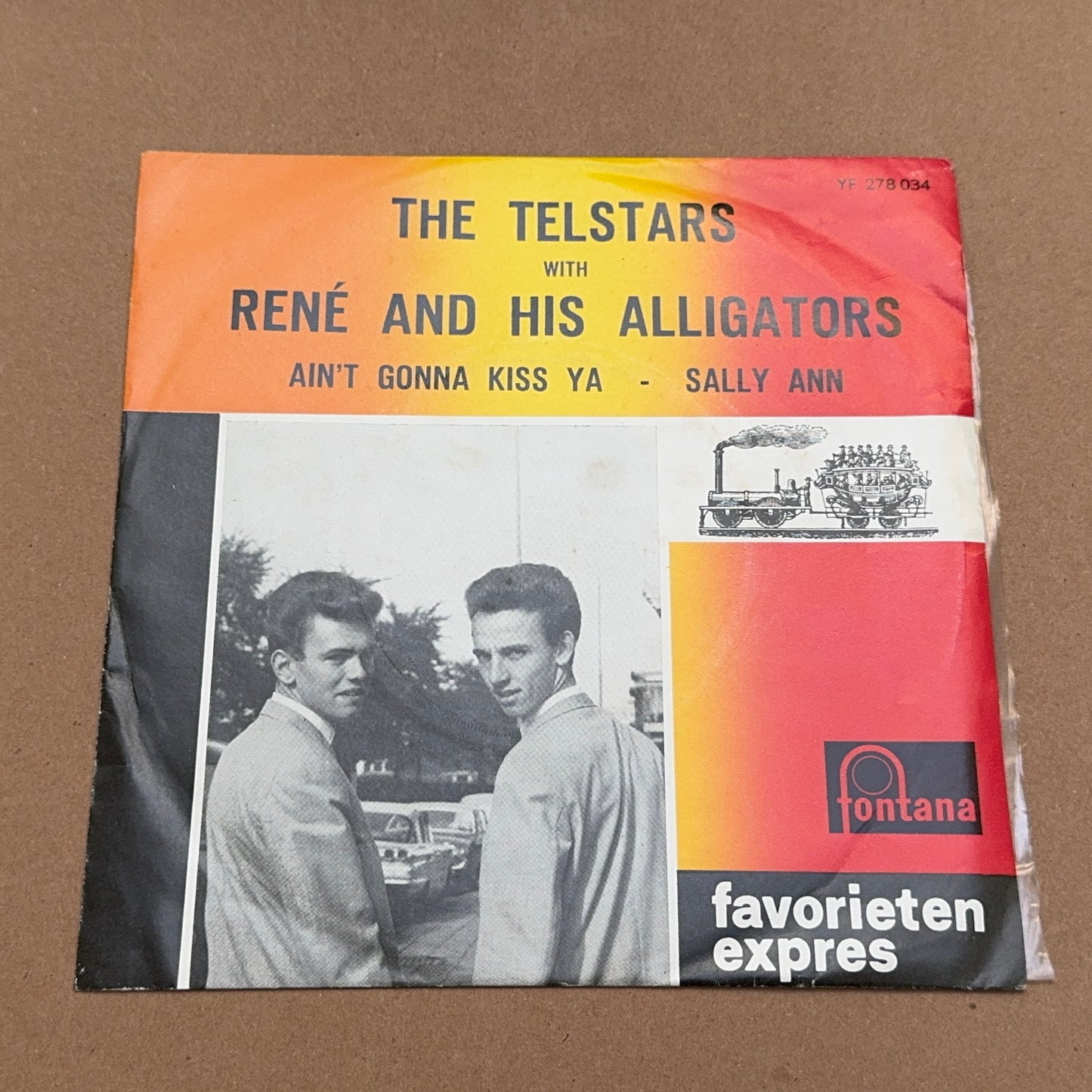 The Telstars With René And His Alligators - Ain't Gonna Kiss Ya / Sally Ann, Fontana 278 034 YF, Netherlands, Mono